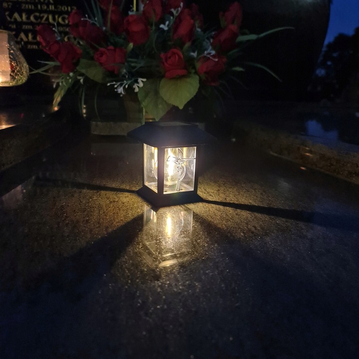ZNICZ na Grób LED LAMPION Solarny na Cmentarz STATUETKA z KRZYŻEM Nowość