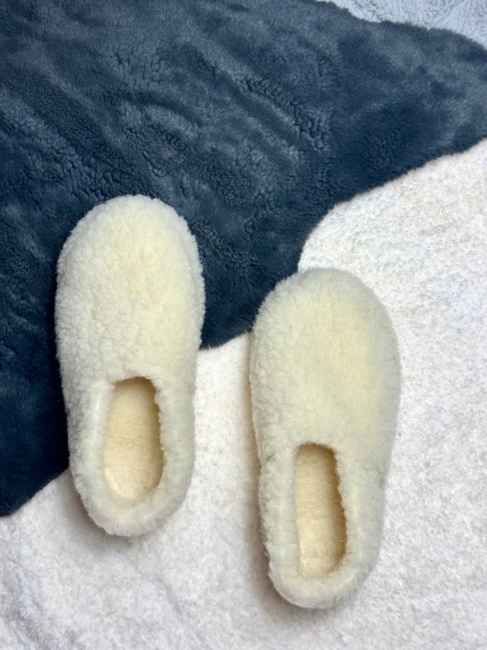 Ciepłe Kapcie Wełniane Damskie Bambosze z Wełny Merino 100% Polskie