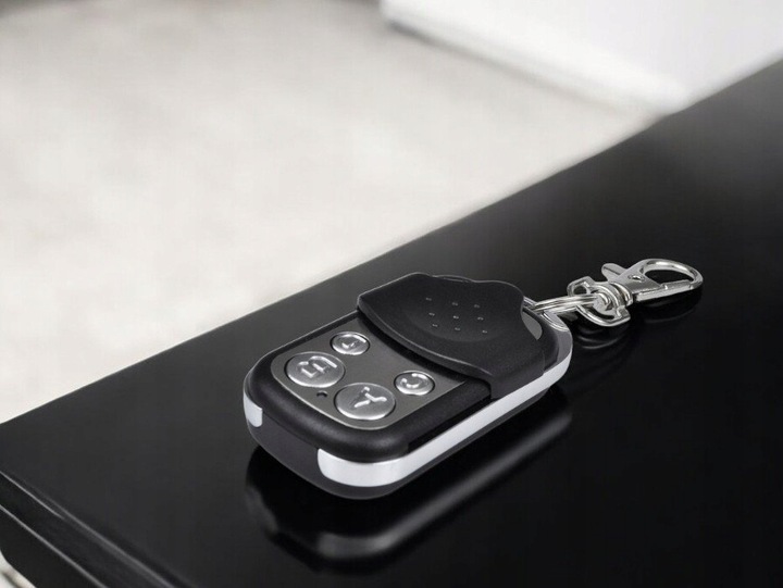 PILOT SAMOKOPIUJACY UNIWERSALNY DO ALARMU BRAMY ROLET 4 KANAŁY