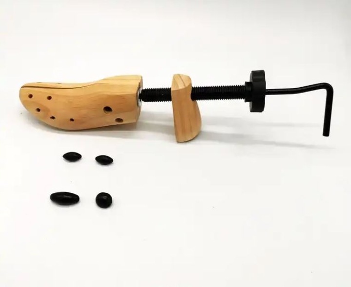 DREWNIANE PRAWIDŁA do ROZCIĄGANIA BUTÓW REGULOWANE 36-41 PARA 2 SZT