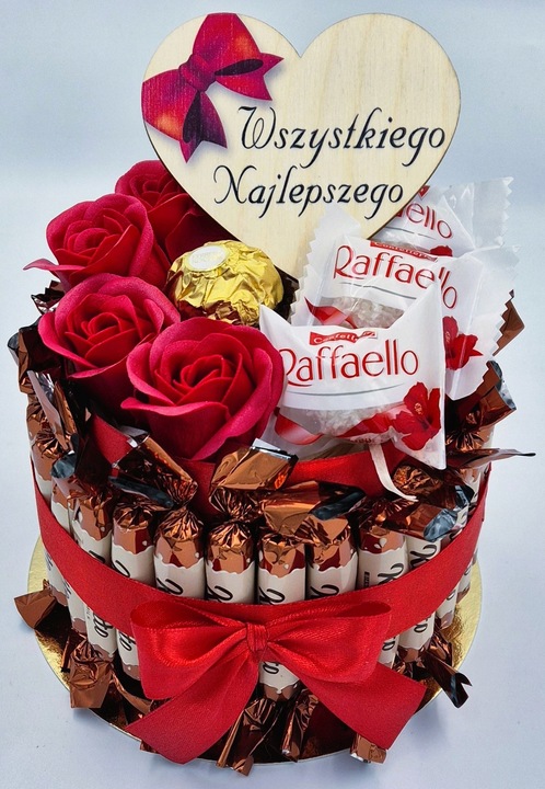 Tort ze Słodyczy Kosz Prezentowy Zestaw Prezent na Urodziny Imieniny