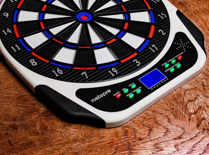 MatePro SOLIDNA ELEKTRONICZNA TARCZA TABLICA DO GRY W DART + RZUTKI LOTKI