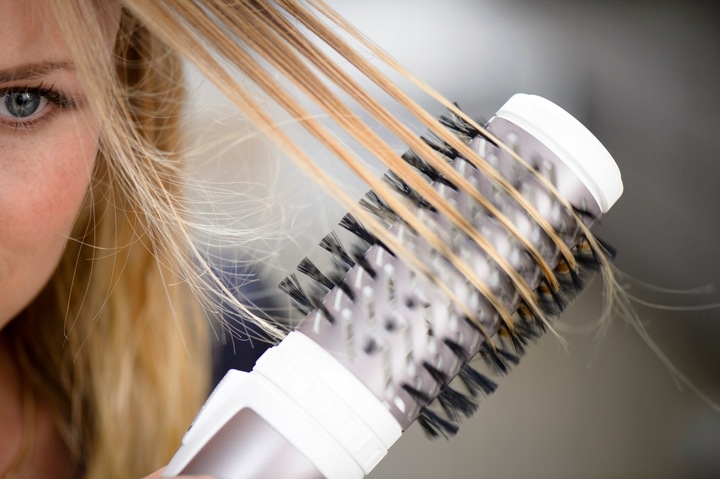 Lokówko-suszarka z jonizacją Rowenta Care Brush Activ 1000W CF9540