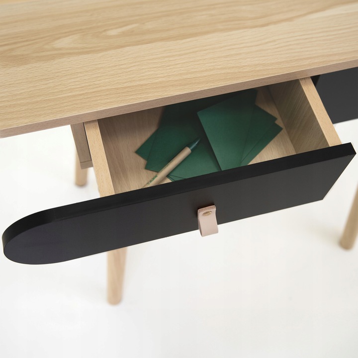 Toaletka z lustrem kosmetyczna skandynawska