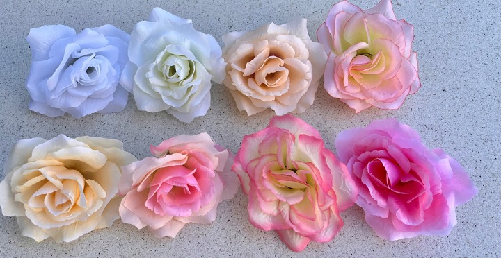 Dekoracja samochodu ozdoby na auto do ślubu płatki