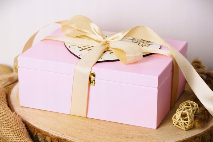 Pamiątka Chrztu Świętego Prezent na Chrzest Święty GOTOWE PUDEŁKO Różowe