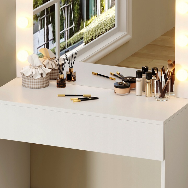 Toaletka kosmetyczna z oświetlniem LED z lustrem do makijażu +