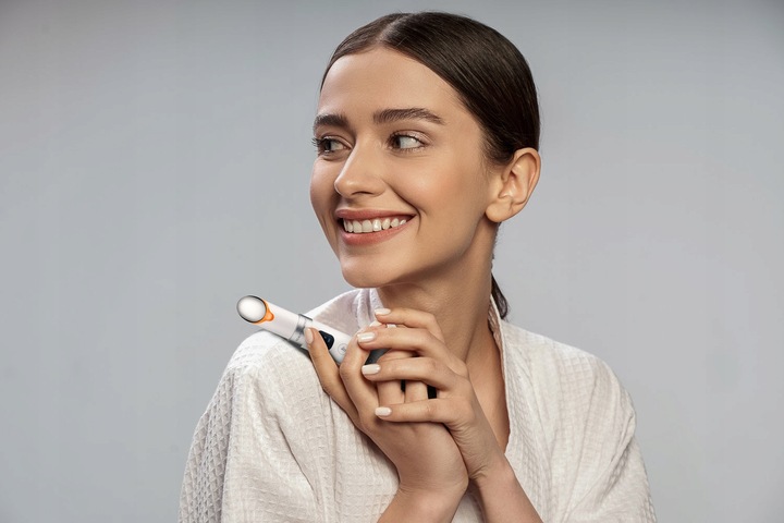 Masażer do twarzy oczu i ust 3w1 LED wibracje ciepło EyeCare Beauty