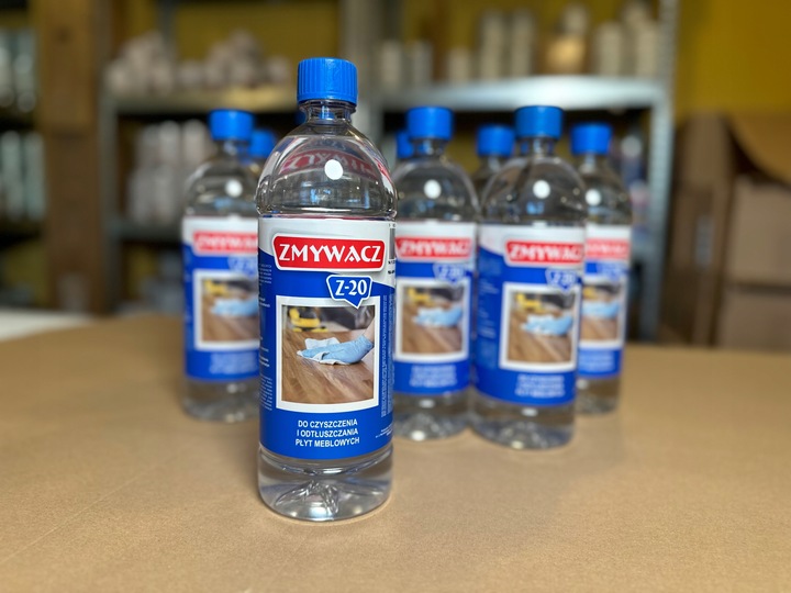 Zmywacz czyścik do PCV, płyt meblowych, preparat zmywający Z-20 1L.