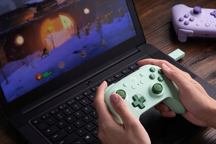 Pad Bezprzewodowy 8Bitdo Ultimate 2C Green Hall Effect 2.4G BT Android PC