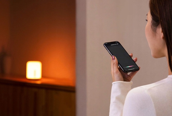 Lampka nocna XIAOMI Mi Bedside Lamp 2 BHR5969EU 9 W LED