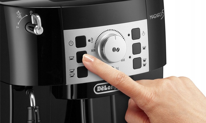 Ekspres ciśnieniowy do kawy DeLonghi Magnifica S ECAM22.115.B 1450W