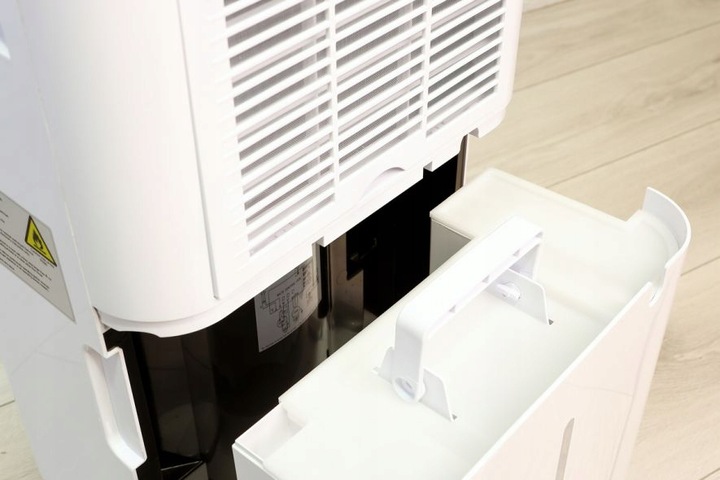 OSUSZACZ POWIETRZA POCHŁANIACZ WILGOCI 20L/24H TIMER HIGROSTAT