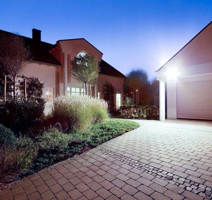 HALOGEN LED 100W LAMPA CZUJNIK RUCHU ZMIERZCHU NAŚWIETLACZ ZEWNĘTRZNY