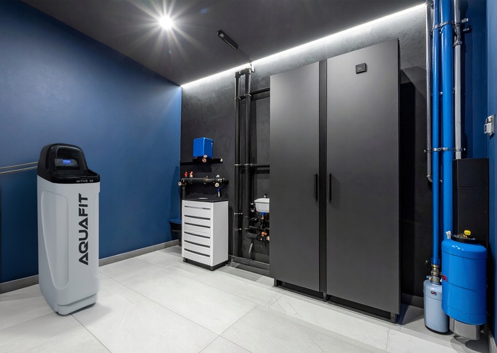 Zmiękczacz wody do domu AQUAFIT Active 32 Stacja uzdatniania wody Szary