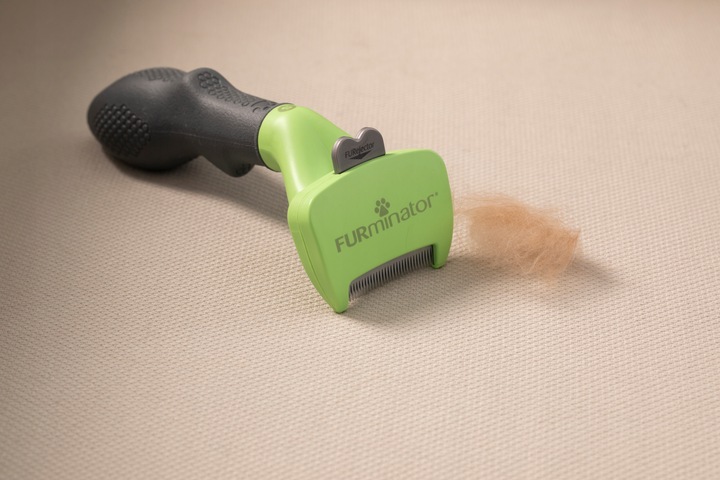 FURminator dla psów średnich sierść krótka M