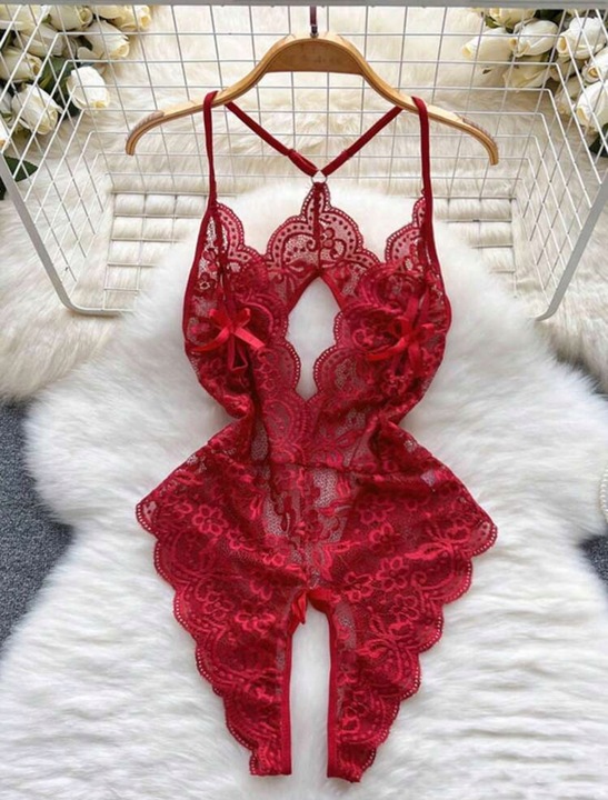 CZERWONE BORDOWE BODY OTWARTY KROK DZIURKĄ SERDUSZKIEM EROTYCZNE 36 38