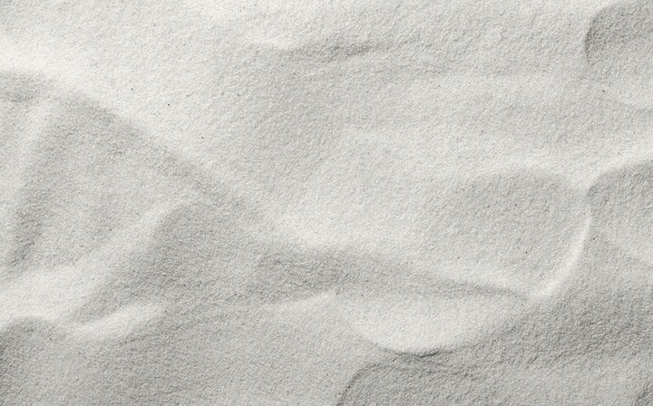 Biały drobny piasek kwarcowy do akwarium 25 KG