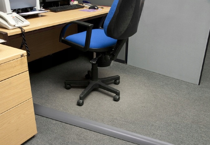 Podłogowa listwa maskująca Maclean, 17mm x 70mm x 1m, MCTV-674