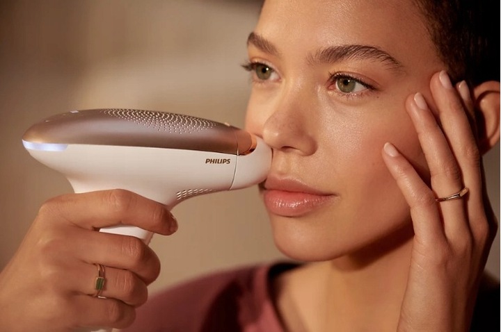 Depilator laserowy PHILIPS Lumea IPL 7000 Series Advanced BRI923 + TRYMER