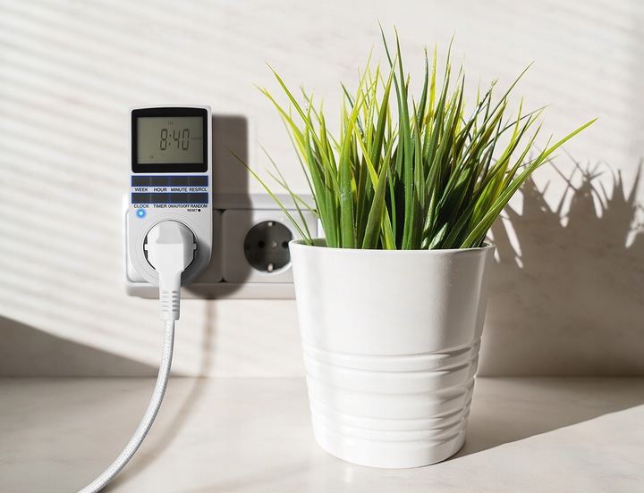 Programator Czasowy Timer Włącznik Wyłącznik Cyfrowy Wyświerlacz LCD Zegar