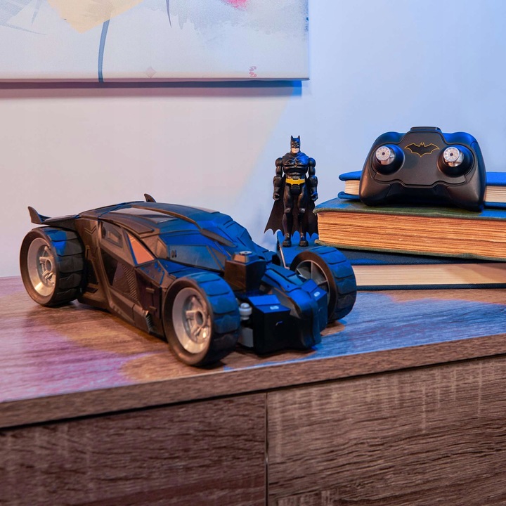 ZESTAW BATMAN BATMOBILE ZDALNIE STEROWANY + FIGURKA POJAZD AUTO RC PILOT