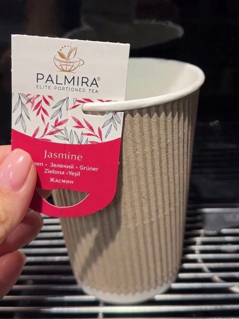 Herbata zielona liścasta deluxe z kwiatami jaśminu Palmira 15 saszetek