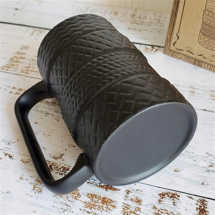 Prezent na 18-99 urodziny dla Taty Kolegi Kubek Opona z imieniem Zestaw