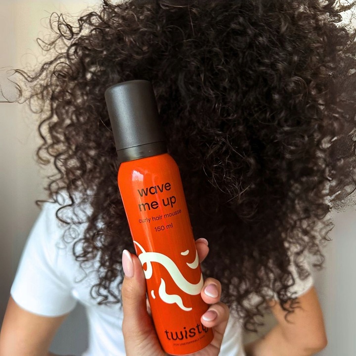 PIANKA do WŁOSÓW kręconych utrwalająca skręt LEKKOŚĆ UTRWALA TWISTY