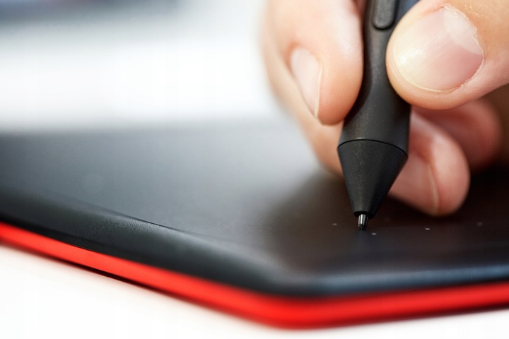 Tablet graficzny One by Wacom M CTL-672N