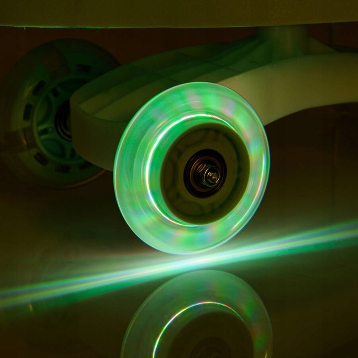 Jeździk Grawitacyjny Balansowy Pojazd Dla Dzieci Kółka LED Na Prezent