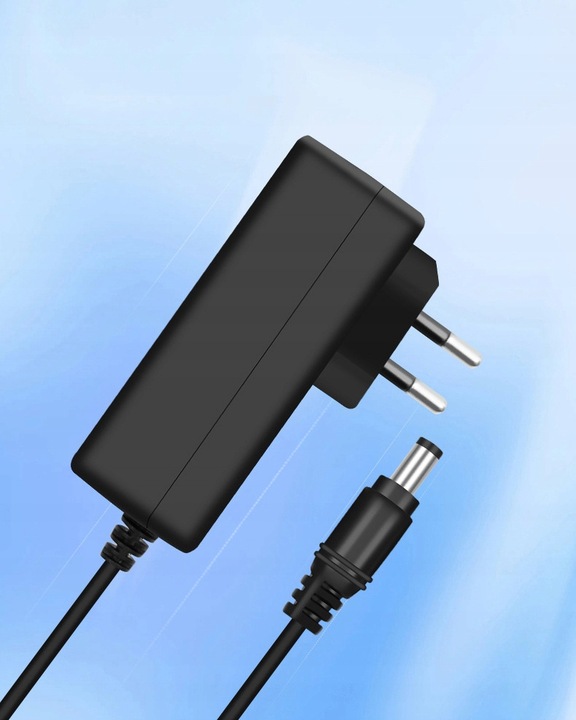 ŁADOWARKA ZASILACZ PIŁY WKRETARKI 21V 1A 21W WTYK 2.1/5.5 MM LED