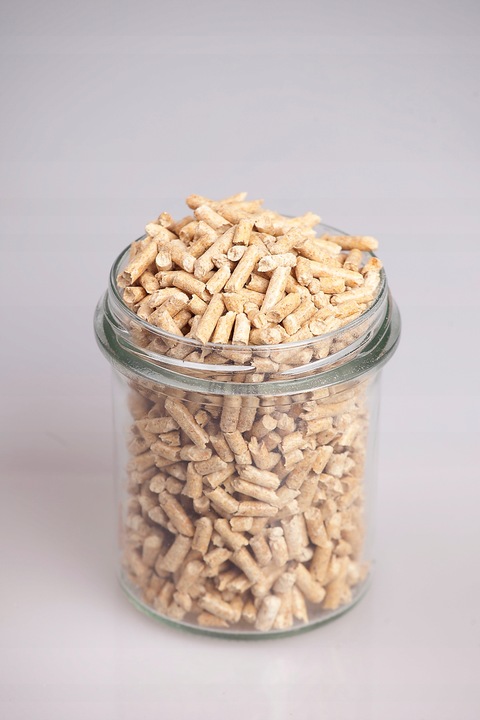 DUŻY ŻWIREK DREWNIANY DLA KOTA KRÓLIKA ŚWINKI PELLET 15 KG JASNY 30 LITRÓW