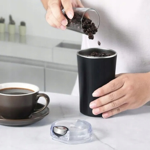 MŁYNEK DO KAWY MOCNY ELEKTRYCZNY DO MIELENIA PRZYPAWY ORZECHY ZIARNA