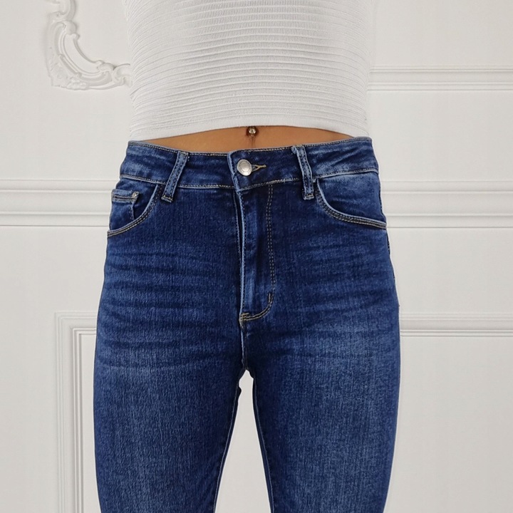 WYGODNE SPODNIE DAMSKIE JEANSOWE Blue Push-Up Plus Size