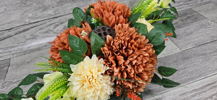 STROIK NA CMENTARZ GRÓB KOMPOZYCJA NAGROBNA KWIATOWA NA WSZYSTKICH