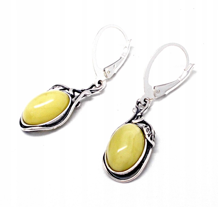 SREBRNY WISIOREK Z BURSZTYNEM