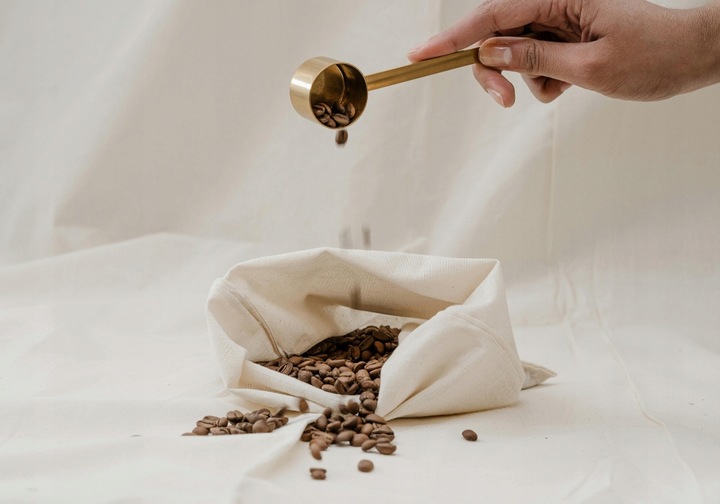 Kawa ziarnista MELITTA BELLACREMA LACREMA 1kg blend ziaren + GRATIS