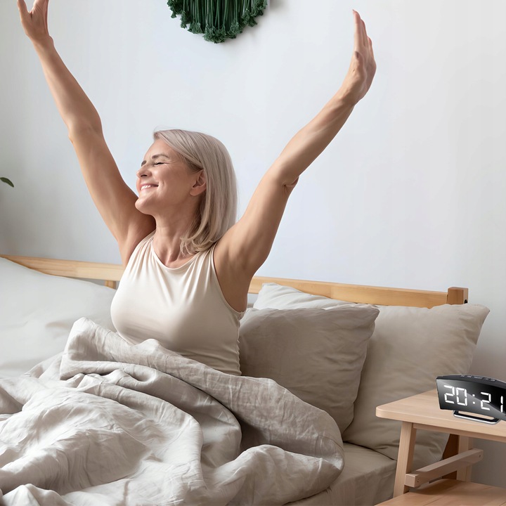 ZEGAR ELEKTRONICZNY BUDZIK LUSTRO STOJĄCY WYŚWIETLACZ LED TERMOMETR