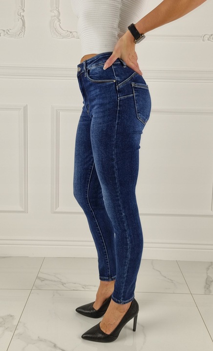 WYGODNE SPODNIE DAMSKIE JEANSOWE Blue Push-Up Plus Size