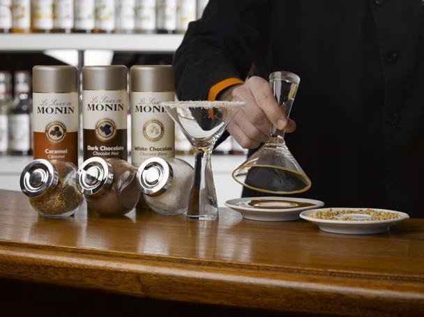 Sos karmelowy karmel Monin 0,5L do lodów deserów