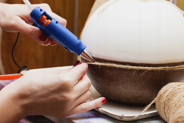 PISTOLET DO KLEJU NA GORĄCO DO KLEJENIA KLEJARKA 7mm +62 WKŁADY KLEJU