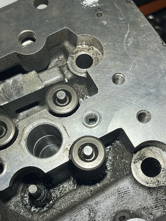 Zestaw do naprawy gwintu M6 TULEJKA zerwany gwint śruby wtryskiwacza