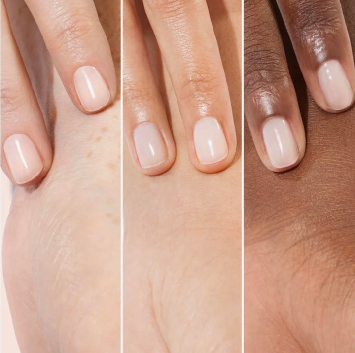 Manucurist Active Smooth 01 lakier do pielęgnacji paznokci 2w1 15 ml