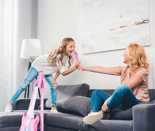 GITARA ELEKTRYCZNA ROCKOWA Z MIKROFONEM NA STATYWIE KARAOKE DLA DZIECI