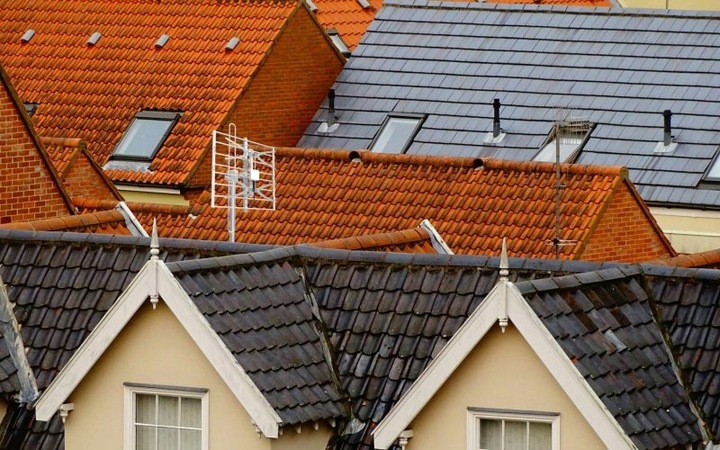 Antena TV DVB-T2 UHF VHF MUX8 ze wzmacniaczem siatkowa RET COMBO RF