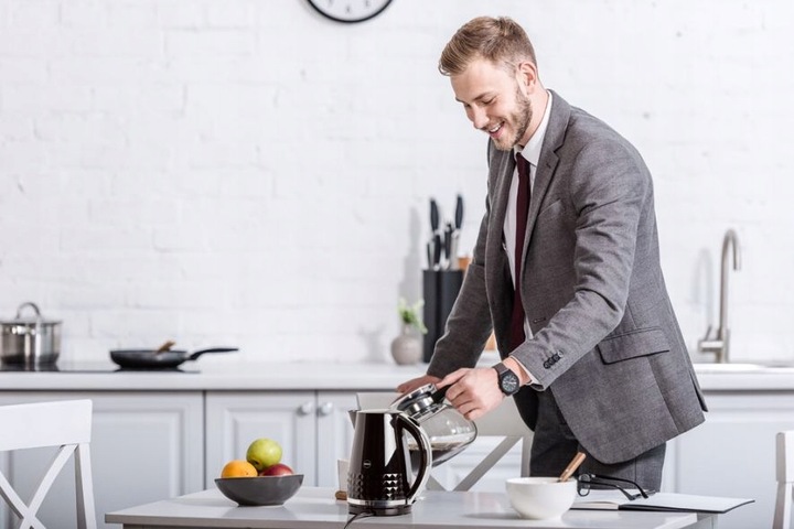 Czajnik elektryczny bezprzewodowy ELDOM C270 1,7L