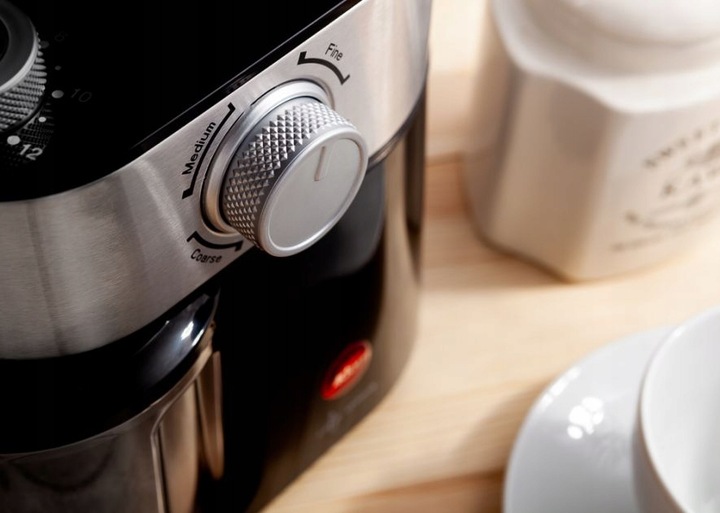 Elektryczny młynek do kawy żarnowy MK170 ELDOM czarny