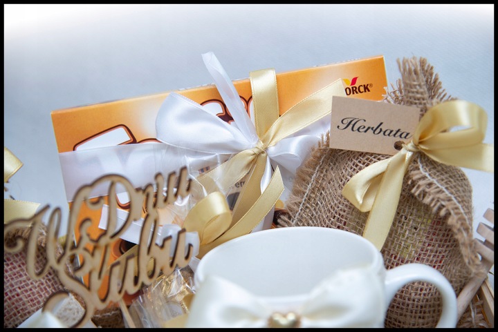 PREZENT NA ROCZNICĘ ŚLUBU JUBILEUSZ DUŻY KOSZ PREZENTOWY BOX KUBEK