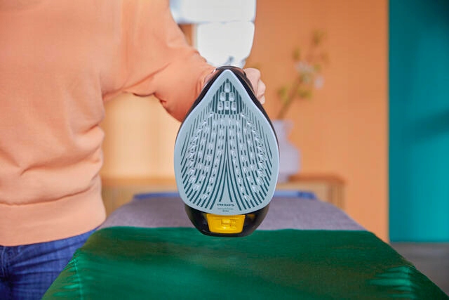 Żelazko parowe Philips Azur 7000 Series DST7040/80